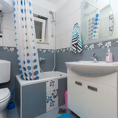 Lelas Apartment Omiš