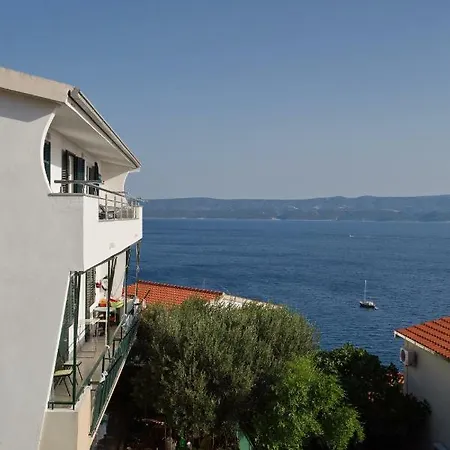 Apartment Lelas *